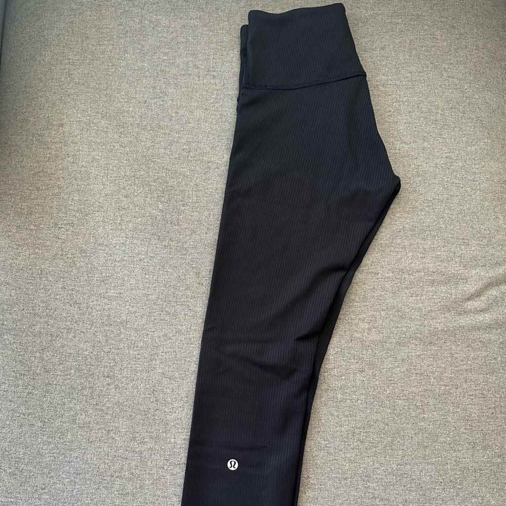Lululemon Wunder Train High Rise Ribbed Tight 28”